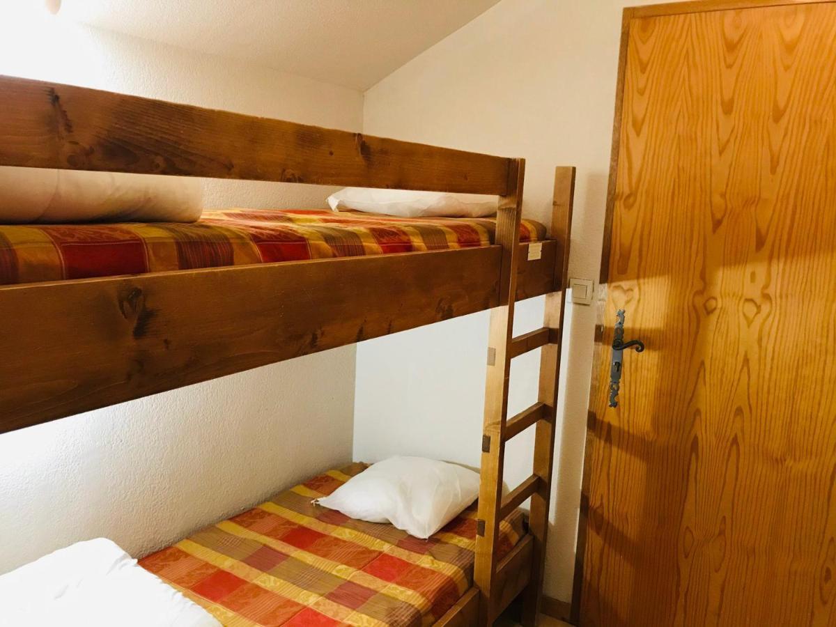 Studio Mansarde Avec Balcon, Piscine Et Parking Souterrain A Samoens - Fr-1-629-92 외부 사진